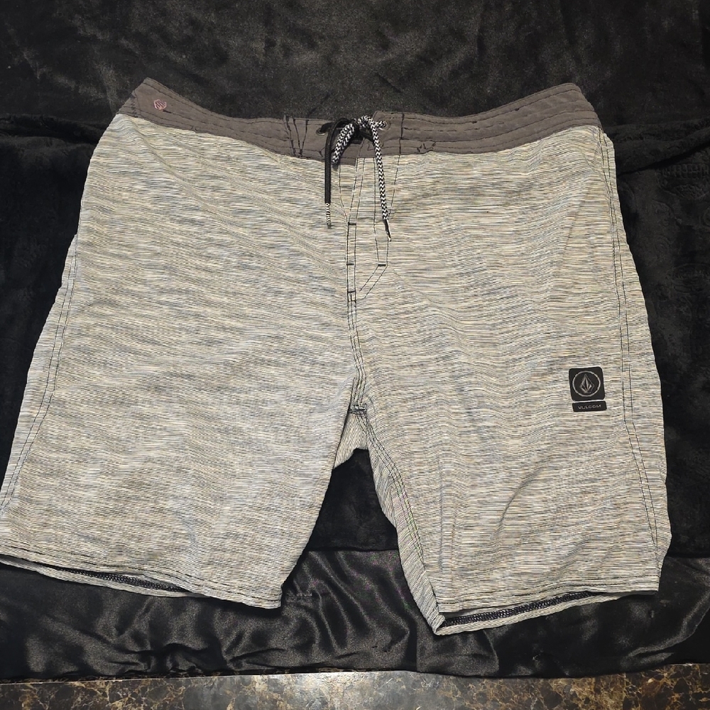 Volcom Gray Heather Pull-On Boardshorts with Dark Waistband